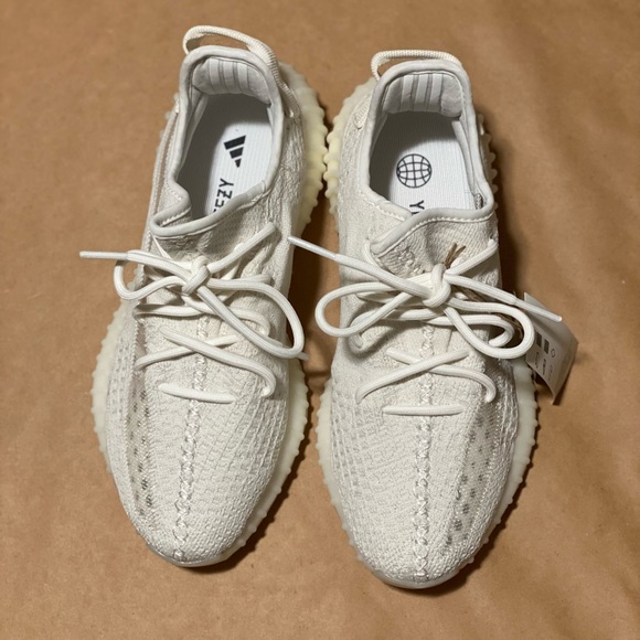 Yeezy Boost 350 V2, white, size men’s 8, new with box. - Picture 7 of 8